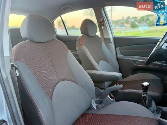 Серый Киа Рио, объемом двигателя 1.5 л и пробегом 279 тыс. км за 4550 $, фото 23 на Automoto.ua