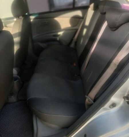 Серый Киа Рио, объемом двигателя 1.49 л и пробегом 280 тыс. км за 3900 $, фото 21 на Automoto.ua