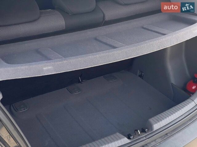 Серый Киа Рио, объемом двигателя 1.6 л и пробегом 179 тыс. км за 6499 $, фото 69 на Automoto.ua
