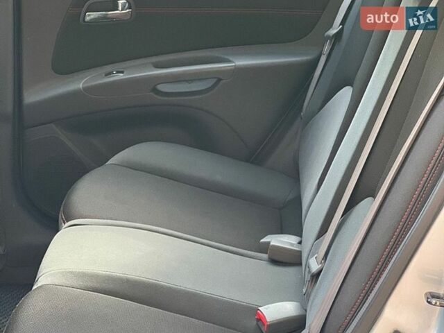 Серый Киа Рио, объемом двигателя 1.5 л и пробегом 265 тыс. км за 3999 $, фото 15 на Automoto.ua