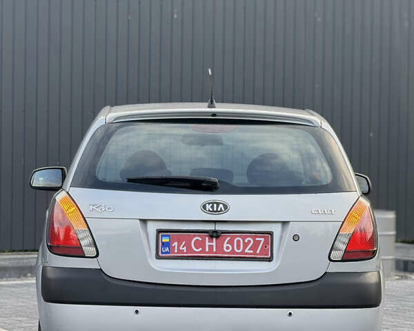 Серый Киа Рио, объемом двигателя 1.6 л и пробегом 172 тыс. км за 5600 $, фото 20 на Automoto.ua