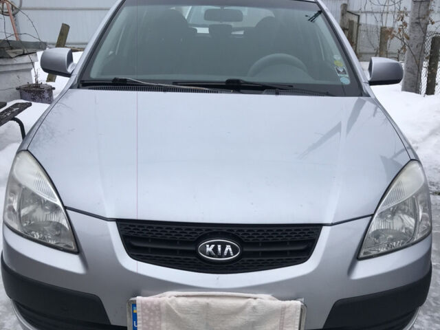 Сірий Кіа Ріо, об'ємом двигуна 1.4 л та пробігом 260 тис. км за 5500 $, фото 1 на Automoto.ua