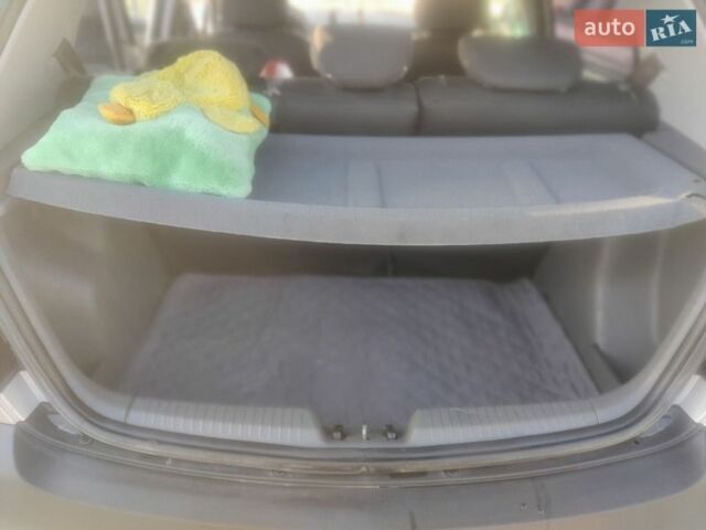 Серый Киа Рио, объемом двигателя 1.49 л и пробегом 280 тыс. км за 3900 $, фото 20 на Automoto.ua