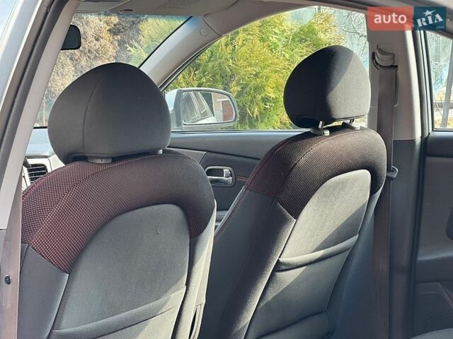 Серый Киа Рио, объемом двигателя 1.5 л и пробегом 265 тыс. км за 3999 $, фото 14 на Automoto.ua