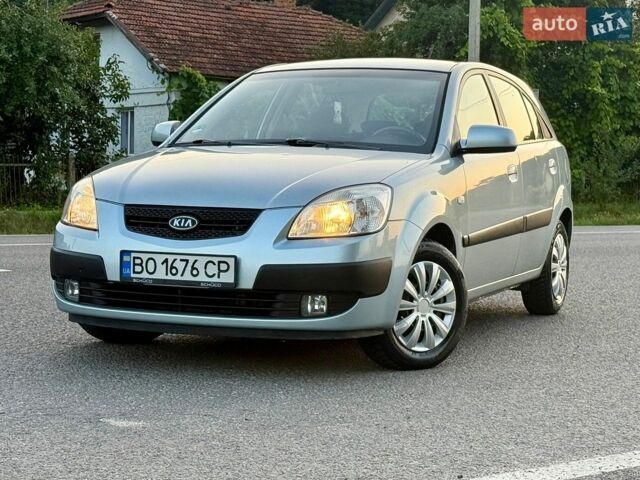 Серый Киа Рио, объемом двигателя 1.5 л и пробегом 279 тыс. км за 4550 $, фото 8 на Automoto.ua