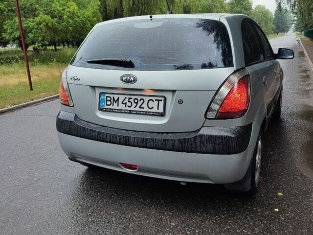 Сірий Кіа Ріо, об'ємом двигуна 1.4 л та пробігом 127 тис. км за 5177 $, фото 1 на Automoto.ua