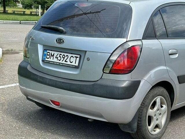 Сірий Кіа Ріо, об'ємом двигуна 1.4 л та пробігом 127 тис. км за 4800 $, фото 10 на Automoto.ua
