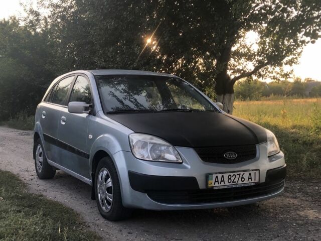 Кіа Ріо 2006 у Обухове на Automoto.ua Сірий Кіа Ріо, об'ємом двигуна 1.4 л та пробігом 50 тис. км за 2300 $, фото 4 на Automoto.ua