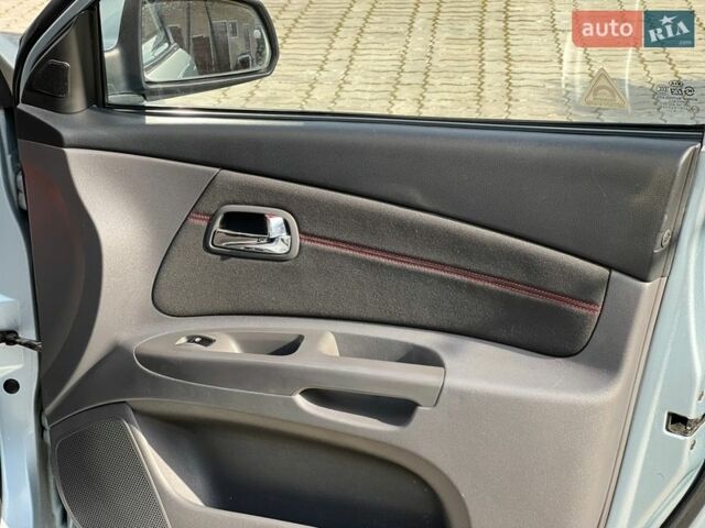 Серый Киа Рио, объемом двигателя 1.5 л и пробегом 265 тыс. км за 4499 $, фото 22 на Automoto.ua