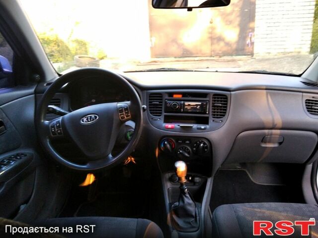 Сірий Кіа Ріо, об'ємом двигуна 1.4 л та пробігом 225 тис. км за 4500 $, фото 5 на Automoto.ua