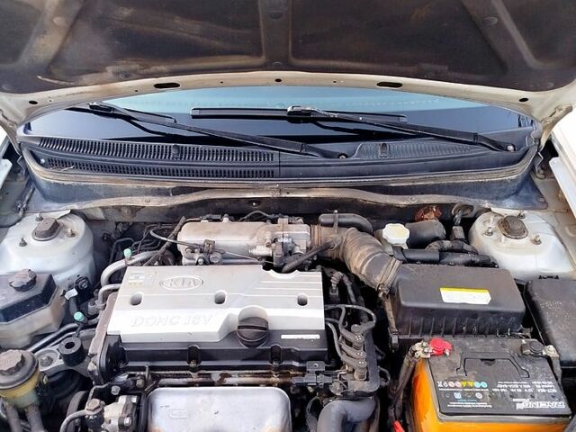 Серый Киа Рио, объемом двигателя 1.4 л и пробегом 1470 тыс. км за 5500 $, фото 7 на Automoto.ua