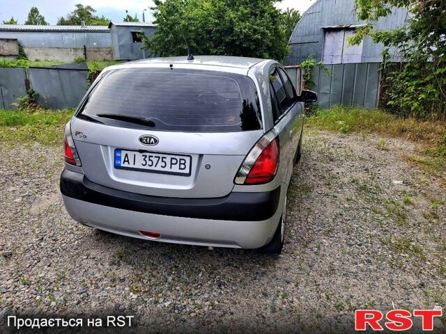 Сірий Кіа Ріо, об'ємом двигуна 1.4 л та пробігом 187 тис. км за 5600 $, фото 2 на Automoto.ua