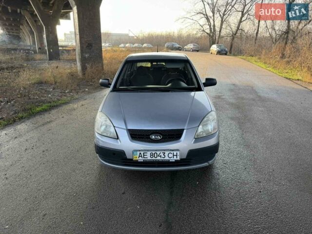 Сірий Кіа Ріо, об'ємом двигуна 1.4 л та пробігом 284 тис. км за 2699 $, фото 1 на Automoto.ua