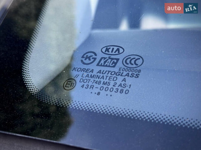 Серый Киа Рио, объемом двигателя 1.4 л и пробегом 120 тыс. км за 4600 $, фото 20 на Automoto.ua