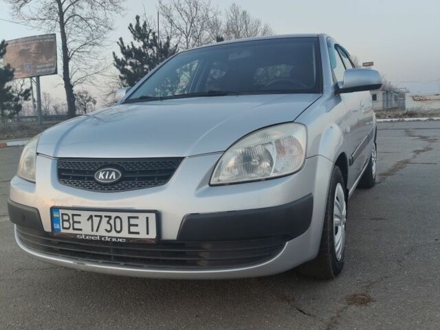 Серый Киа Рио, объемом двигателя 1.4 л и пробегом 147 тыс. км за 5500 $, фото 22 на Automoto.ua