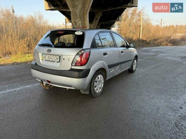 Серый Киа Рио, объемом двигателя 1.4 л и пробегом 284 тыс. км за 2699 $, фото 10 на Automoto.ua