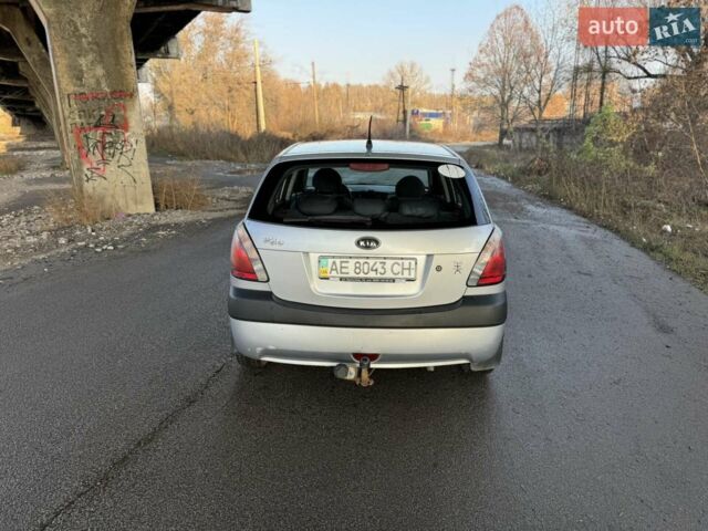 Сірий Кіа Ріо, об'ємом двигуна 1.4 л та пробігом 284 тис. км за 2699 $, фото 13 на Automoto.ua