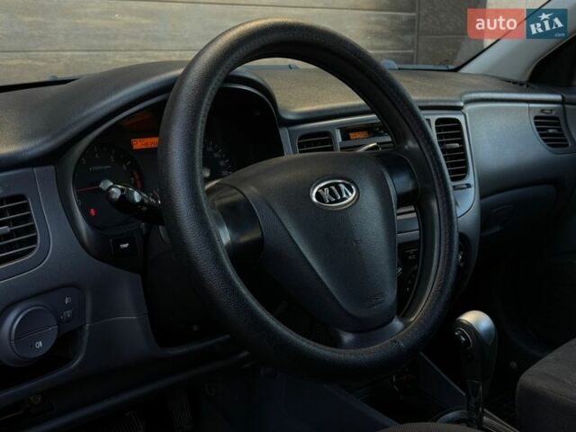 Серый Киа Рио, объемом двигателя 1.4 л и пробегом 149 тыс. км за 5699 $, фото 8 на Automoto.ua