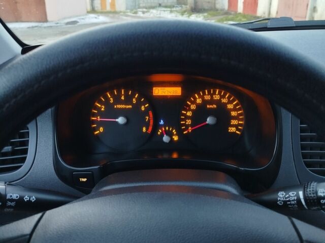 Серый Киа Рио, объемом двигателя 1.4 л и пробегом 147 тыс. км за 5500 $, фото 5 на Automoto.ua