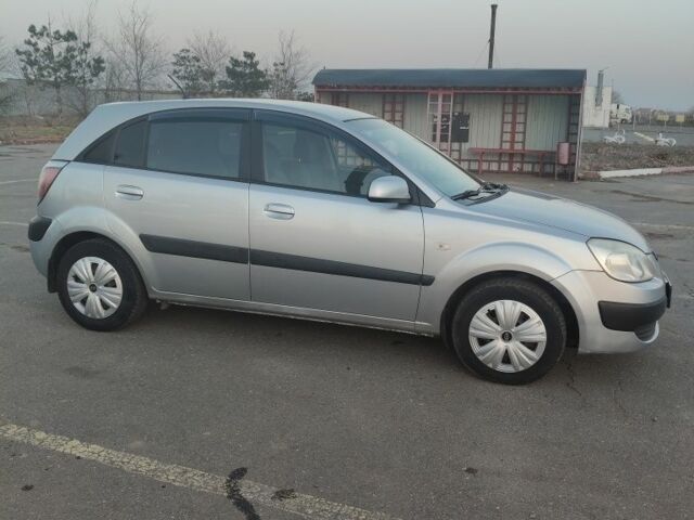 Серый Киа Рио, объемом двигателя 0 л и пробегом 147 тыс. км за 5500 $, фото 18 на Automoto.ua