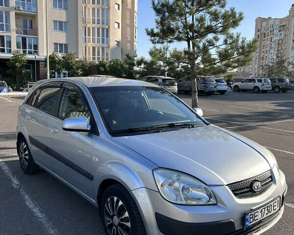 Сірий Кіа Ріо, об'ємом двигуна 1.4 л та пробігом 146 тис. км за 5700 $, фото 15 на Automoto.ua