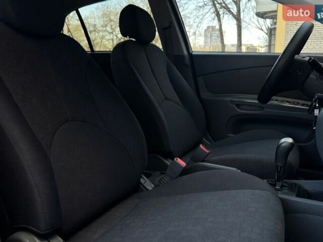 Серый Киа Рио, объемом двигателя 1.4 л и пробегом 149 тыс. км за 5699 $, фото 11 на Automoto.ua