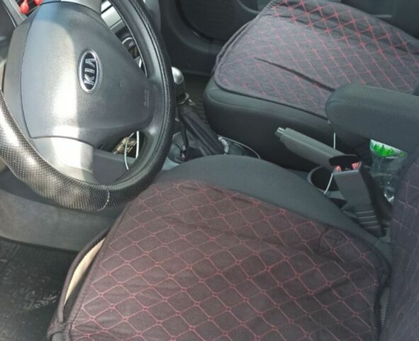 Серый Киа Рио, объемом двигателя 1.4 л и пробегом 214 тыс. км за 5600 $, фото 16 на Automoto.ua