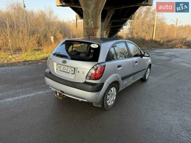 Сірий Кіа Ріо, об'ємом двигуна 1.4 л та пробігом 284 тис. км за 2699 $, фото 3 на Automoto.ua