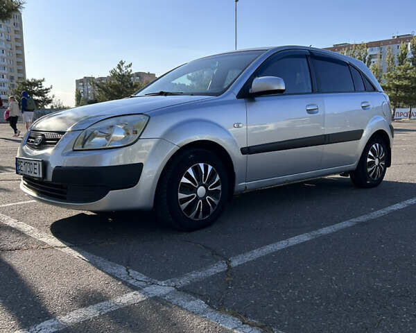 Сірий Кіа Ріо, об'ємом двигуна 1.4 л та пробігом 146 тис. км за 5700 $, фото 7 на Automoto.ua