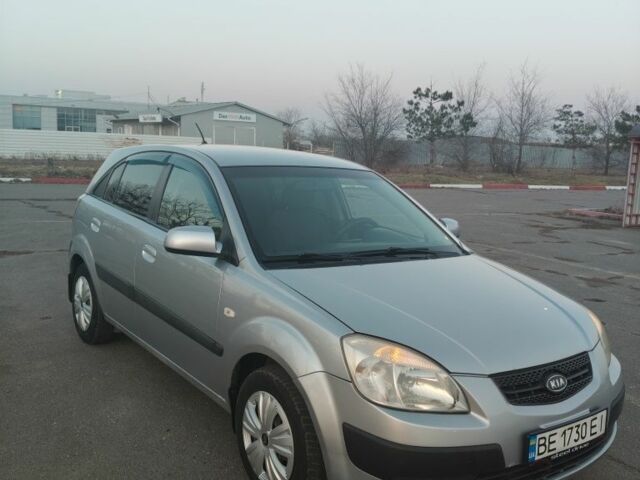 Сірий Кіа Ріо, об'ємом двигуна 1.4 л та пробігом 147 тис. км за 5500 $, фото 7 на Automoto.ua