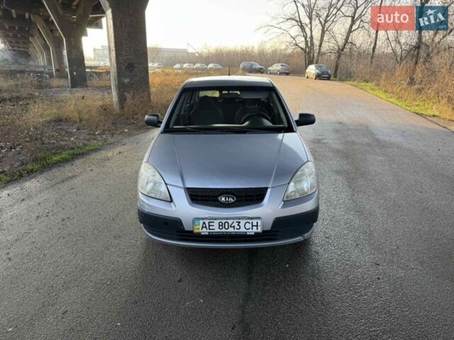 Серый Киа Рио, объемом двигателя 1.4 л и пробегом 284 тыс. км за 2699 $, фото 1 на Automoto.ua