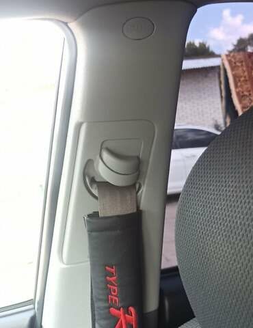 Серый Киа Рио, объемом двигателя 1.4 л и пробегом 214 тыс. км за 5600 $, фото 8 на Automoto.ua