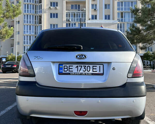 Сірий Кіа Ріо, об'ємом двигуна 1.4 л та пробігом 146 тис. км за 5700 $, фото 14 на Automoto.ua