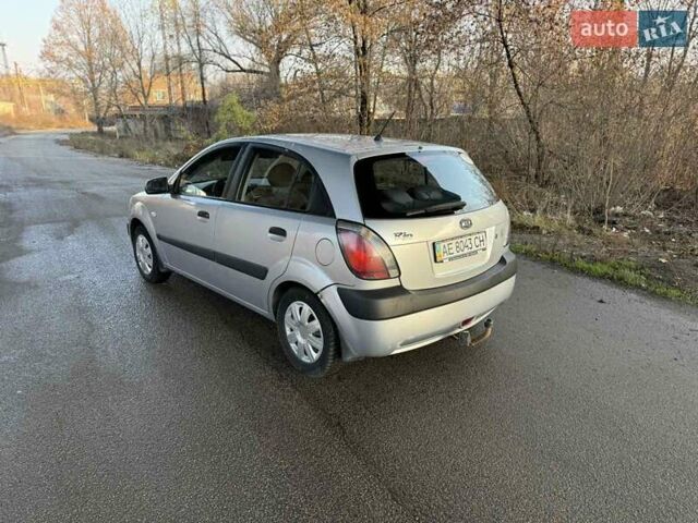 Серый Киа Рио, объемом двигателя 1.4 л и пробегом 284 тыс. км за 2699 $, фото 12 на Automoto.ua