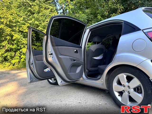 Серый Киа Рио, объемом двигателя 1.6 л и пробегом 227 тыс. км за 6100 $, фото 5 на Automoto.ua