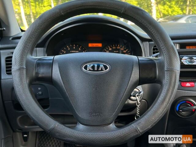 Серый Киа Рио, объемом двигателя 1.4 л и пробегом 191 тыс. км за 5300 $, фото 9 на Automoto.ua