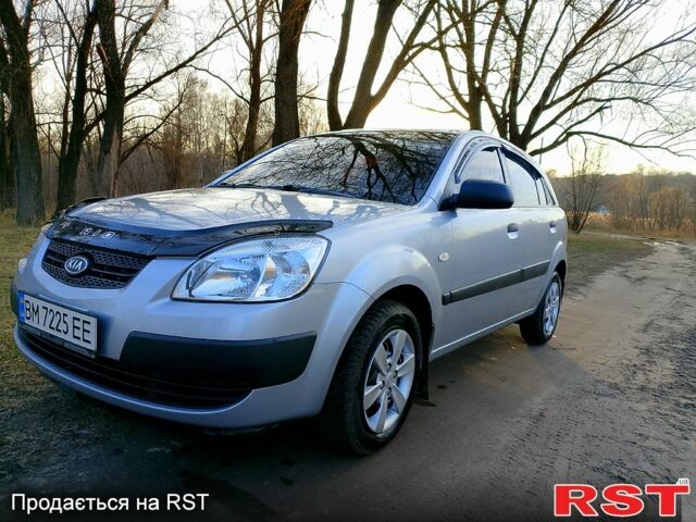 Сірий Кіа Ріо, об'ємом двигуна 1.4 л та пробігом 227 тис. км за 4000 $, фото 2 на Automoto.ua