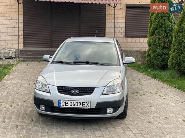 Серый Киа Рио, объемом двигателя 1.4 л и пробегом 188 тыс. км за 4600 $, фото 1 на Automoto.ua