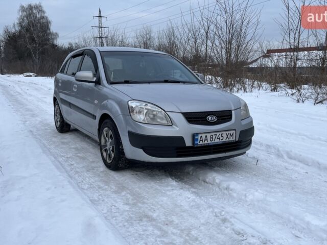 Серый Киа Рио, объемом двигателя 1.4 л и пробегом 271 тыс. км за 4500 $, фото 1 на Automoto.ua