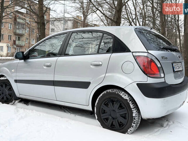 Сірий Кіа Ріо, об'ємом двигуна 1.34 л та пробігом 196 тис. км за 5300 $, фото 11 на Automoto.ua