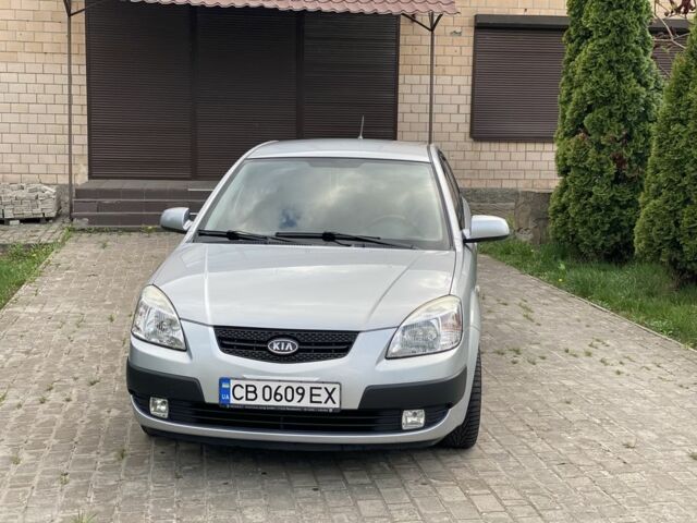 Серый Киа Рио, объемом двигателя 1.4 л и пробегом 2 тыс. км за 4600 $, фото 1 на Automoto.ua