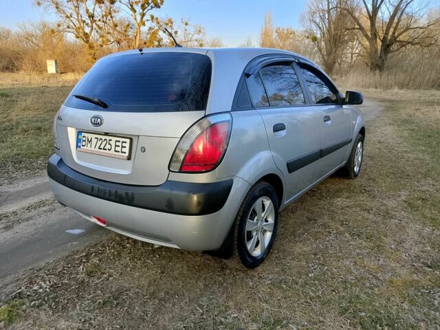 Сірий Кіа Ріо, об'ємом двигуна 1.4 л та пробігом 227 тис. км за 4000 $, фото 8 на Automoto.ua