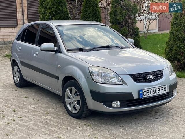 Серый Киа Рио, объемом двигателя 1.4 л и пробегом 188 тыс. км за 4600 $, фото 3 на Automoto.ua