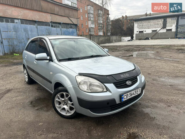 Серый Киа Рио, объемом двигателя 1.4 л и пробегом 223 тыс. км за 4700 $, фото 1 на Automoto.ua