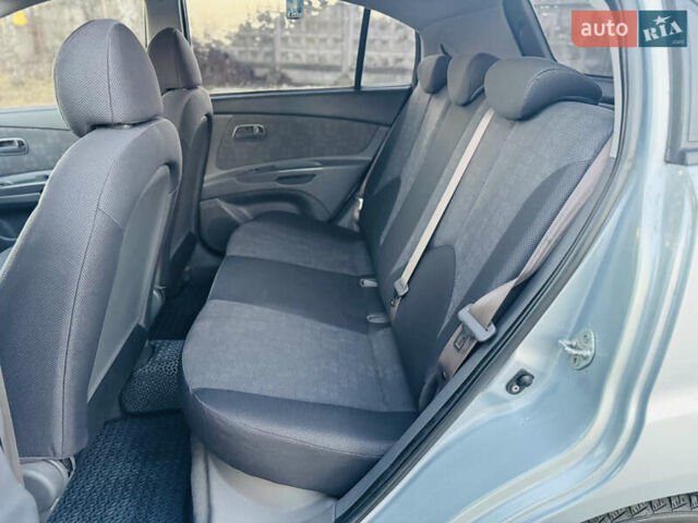 Серый Киа Рио, объемом двигателя 1.4 л и пробегом 190 тыс. км за 6200 $, фото 12 на Automoto.ua