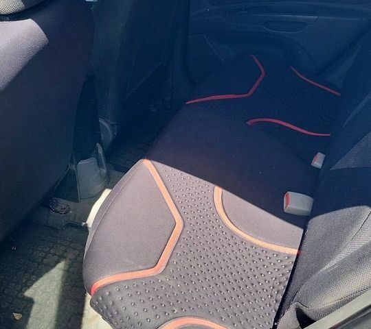 Серый Киа Рио, объемом двигателя 1.4 л и пробегом 205 тыс. км за 3950 $, фото 6 на Automoto.ua