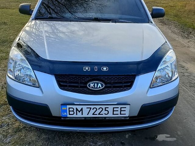 Сірий Кіа Ріо, об'ємом двигуна 1.4 л та пробігом 227 тис. км за 4000 $, фото 1 на Automoto.ua