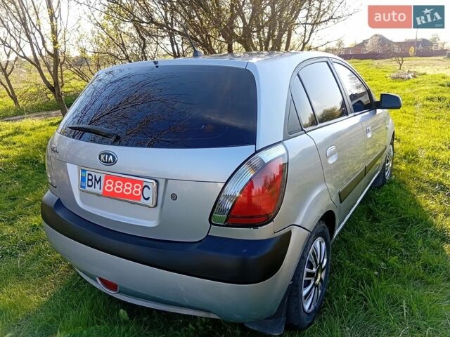 Серый Киа Рио, объемом двигателя 1.4 л и пробегом 220 тыс. км за 3699 $, фото 17 на Automoto.ua