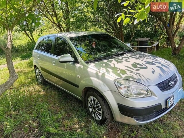 Серый Киа Рио, объемом двигателя 1.4 л и пробегом 220 тыс. км за 3699 $, фото 10 на Automoto.ua