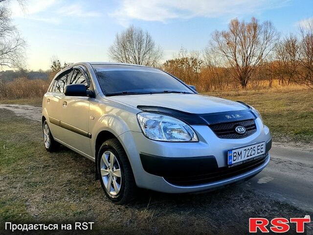 Сірий Кіа Ріо, об'ємом двигуна 1.4 л та пробігом 227 тис. км за 4000 $, фото 4 на Automoto.ua